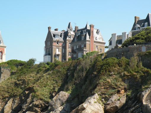  grande villa donnant directement sur la mer
